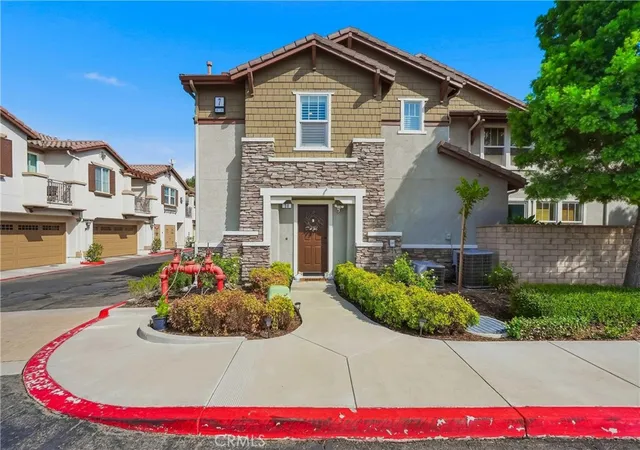 Listing Photo 3 - Condo for sale in building located at 10375 Church St, Rancho Cucamonga, CA 91730 - Unit #38
