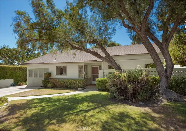 Photo 2 of Single family home for sale at 1143 Oxford Ave, Claremont, CA 91711 | MLS# CV26201128 | Listing updated on 2026-09-29