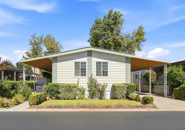 Photo 1 of Manufactured home for sale at 3040 Oakbridge Dr #3040, San Jose, CA 95121 | MLS# ML82061542 | Listing updated on 2026-10-01