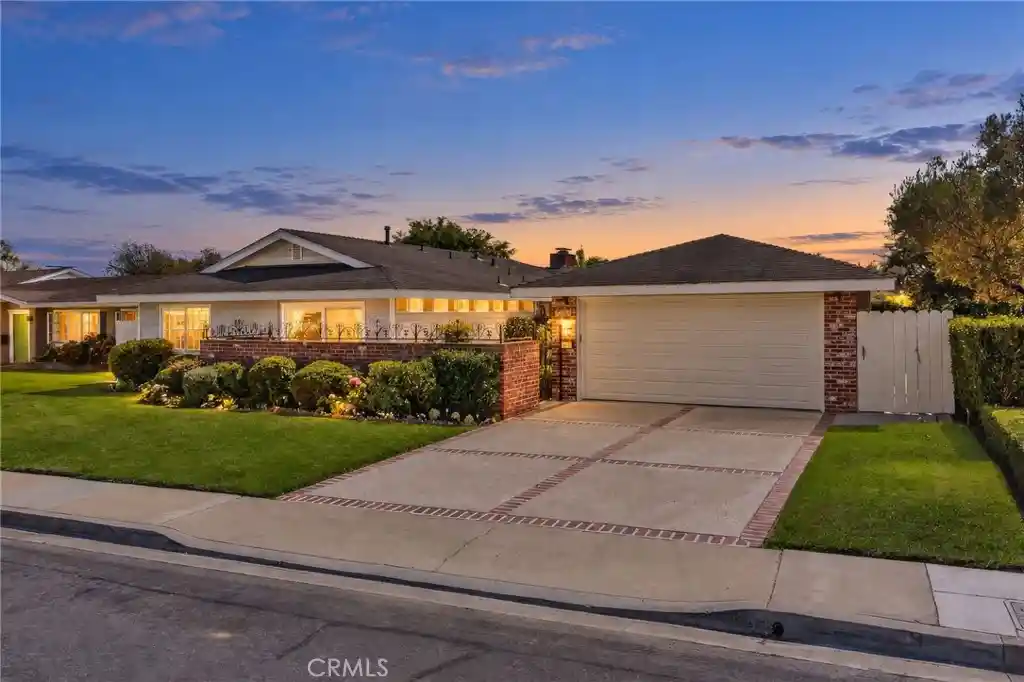 Photo 1 of Sale Pending at 1407 Santanella, Corona Del Mar, CA 92625 | MLS# NP26203175 | Listing updated on 2026-10-29
