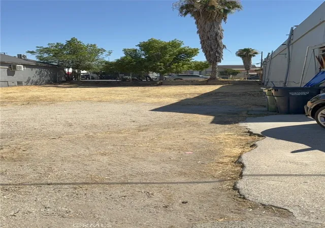 Photo 1 of Land for sale at 520 Kern St, Taft, CA 93268 | MLS# SR26202913 | Listing updated on 2026-09-16