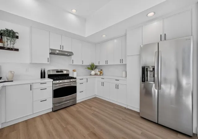 Photo 1 of Sale Pending at 3281 Berryessa St #3, Palo Alto, CA 94303 | MLS# ML82061127 | Listing updated on 2026-10-08