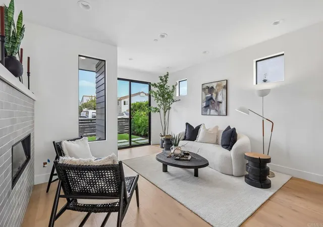 Photo 4 of Single family home for sale at 4060 4062 Haines St, San Diego, CA 92109 | MLS# NDP2608687 | Listing updated on 2026-09-30