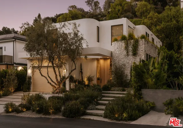 Photo 2 of Mansion for sale at 3712 Goodland Ave, Studio City, CA 91604 | MLS# 26989011 | Listing updated on 2026-10-07