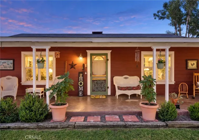Photo 3 of Single family home for sale at 41097 Crest, Hemet, CA 92544 | MLS# SW26200956 | Listing updated on 2026-10-09