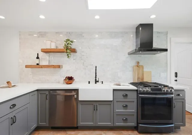 Photo 3 of Sale Pending at 1461 Revere Ave, San Jose, CA 95118 | MLS# ML82059804 | Listing updated on 2026-10-10