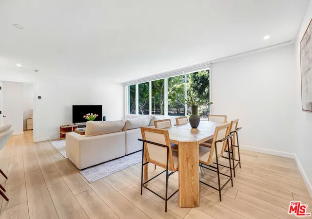 Listing Photo 3 - Condo for sale in building located at 2170 Century Pkwy, Los Angeles, CA 90067 - Unit #208