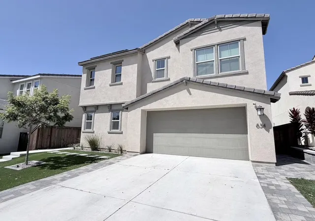 Photo 2 of Sale Pending at 834 Camino Cantera, Chula Vista, CA 91913 | MLS# PTP2607035 | Listing updated on 2026-09-23
