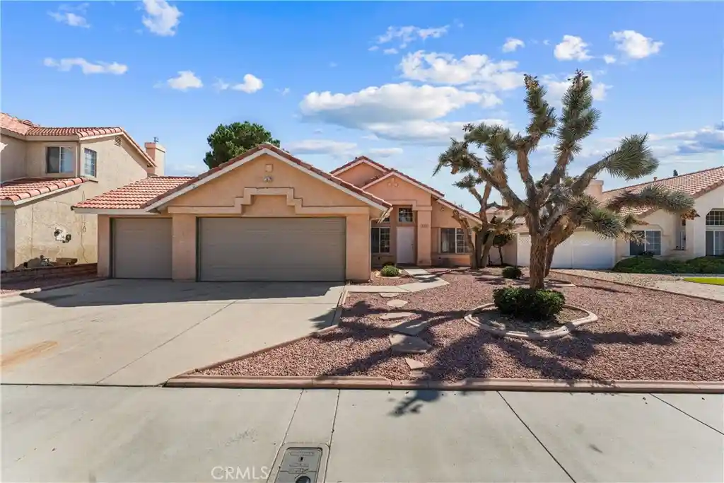 Photo 1 of Single family home for sale at 5546 Laurel Ave, Palmdale, CA 93552 | MLS# SR26203257 | Listing updated on 2026-10-17