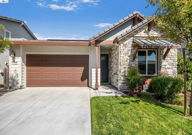 Photo 1 of Single family home for sale at 656 Bartonville Rd, Lincoln, CA 95648 | MLS# 41148507 | Listing updated on 2026-10-04