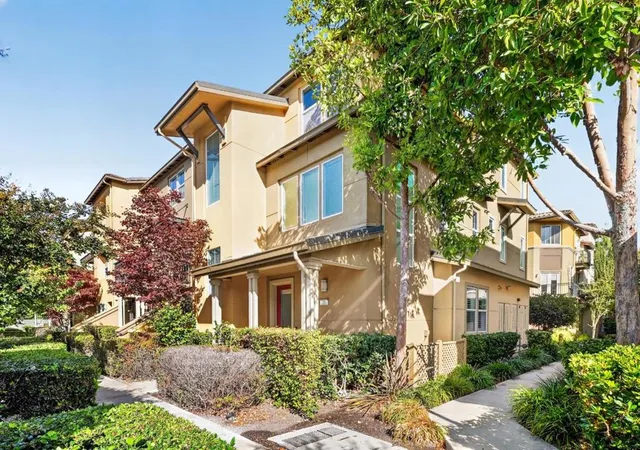 Photo 2 of Sale Pending at 933 Highland Ter, Sunnyvale, CA 94085 | MLS# ML82060611 | Listing updated on 2026-10-09