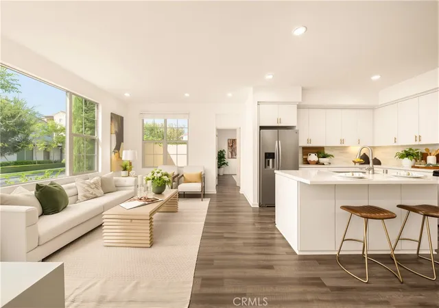 Listing Photo 1 - Condo for sale in building located at 56 Bay Laurel, Irvine, CA 92620 - Unit #