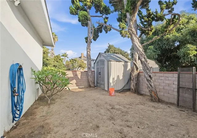 Photo 27 of Single family home for sale at 4170 Lavinia, Lynwood, CA 90262 | MLS# SW26203541 | Listing updated on 2026-10-11