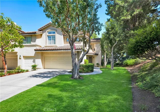 Listing Photo 1 - Condo for sale in building located at 7999 E Viewrim, Anaheim, CA 92808