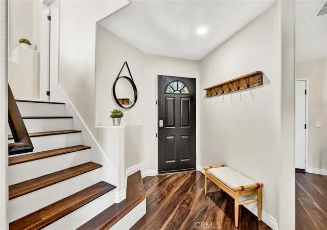 Listing Photo 5 - Condo for sale in building located at 7999 E Viewrim, Anaheim, CA 92808
