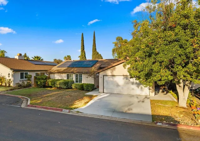 Photo 3 of Sale Pending at 2933 Picasso Dr, Bonita, CA 91902 | MLS# 260022738SD | Listing updated on 2026-09-24