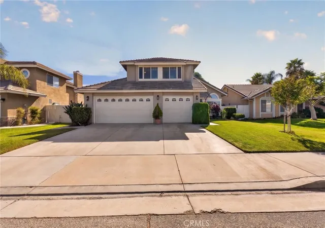Photo 1 of Sale Pending at 977 Sussex, San Jacinto, CA 92583 | MLS# SW26203440 | Listing updated on 2026-09-29
