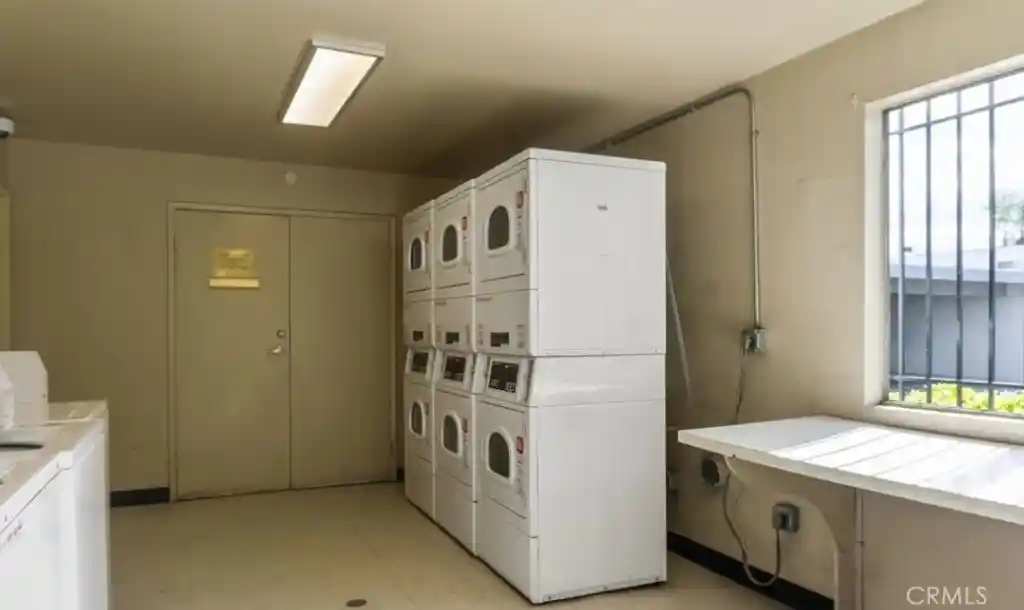 Listing Photo 35 - Condo for sale in 5530 Ackerfield Ave located at 5530 Ackerfield Ave, Long Beach, CA 90805 - Unit #210