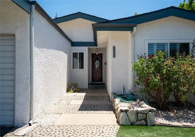 Photo 1 of Single family home for sale at 13042 Aetna St, Van Nuys, CA 91401 | MLS# SR26203565 | Listing updated on 2026-09-27