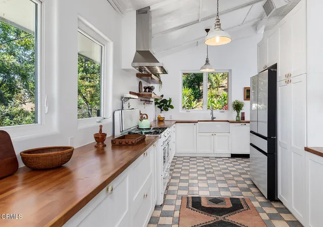 Photo 3 of Single family home for sale at 2537 Crestmoore Pl, Los Angeles, CA 90065 | MLS# P1-28878 | Listing updated on 2026-10-11