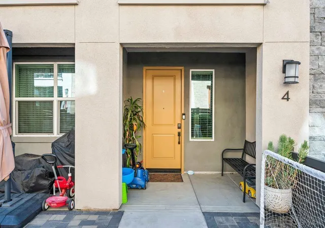 Photo 2 of Townhouse for sale at 771 Abby Dr #4, Chula Vista, CA 91911 | MLS# 260022758SD | Listing updated on 2026-09-28