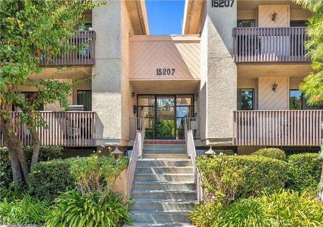 Photo 3 of Condo for sale at 15207 Magnolia Blvd #119, Sherman Oaks, CA 91403 | MLS# SR26202057 | Listing updated on 2026-10-11