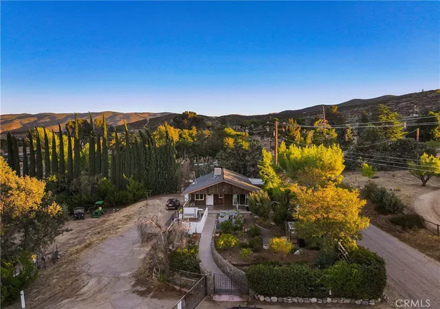 Photo 2 of Single family home for sale at 40016 90th Street W, Leona Valley, CA 93551 | MLS# SR26202662 | Listing updated on 2026-09-24