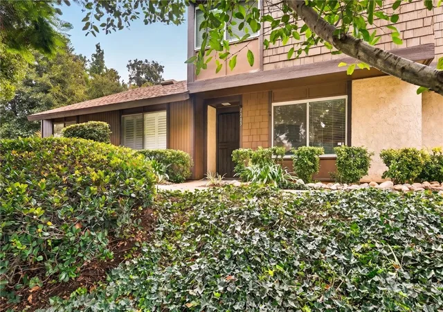 Photo 2 of Townhouse for sale at 1285 Tarryglen Ln, San Dimas, CA 91773 | MLS# CV26202930 | Listing updated on 2026-10-10