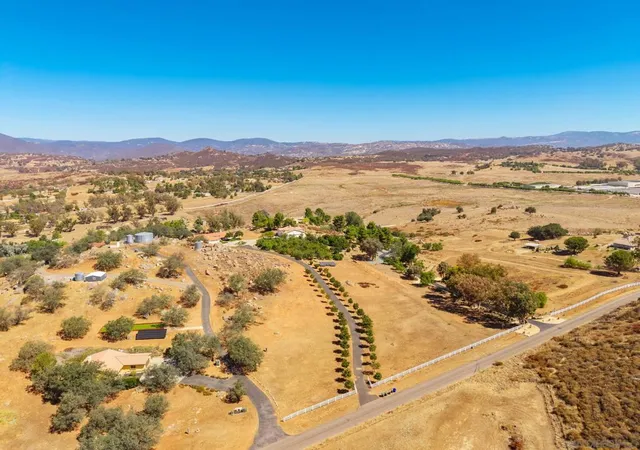 Photo 3 of Single family home for sale at 25090 Oakana, Ramona, CA 92065 | MLS# 260022772SD | Listing updated on 2026-09-30