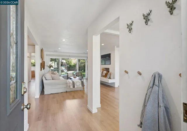 Photo 3 of Single family home for sale at 837 Tully Way, Concord, CA 94518 | MLS# 41148563 | Listing updated on 2026-10-02