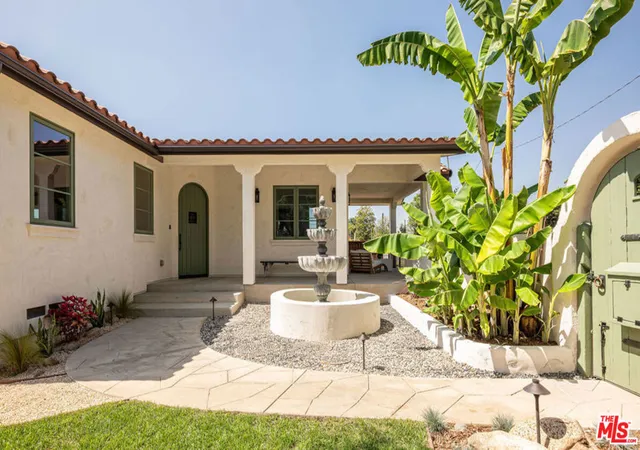 Photo 3 of Single family home for sale at 1062 Beverly Way, Altadena, CA 91001 | MLS# 26988575 | Listing updated on 2026-09-29