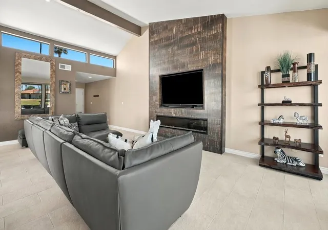 Photo 3 of Condo for sale at 50 Avenida Las Palmas, Rancho Mirage, CA 92270 | MLS# 219152852DA | Listing updated on 2026-09-18