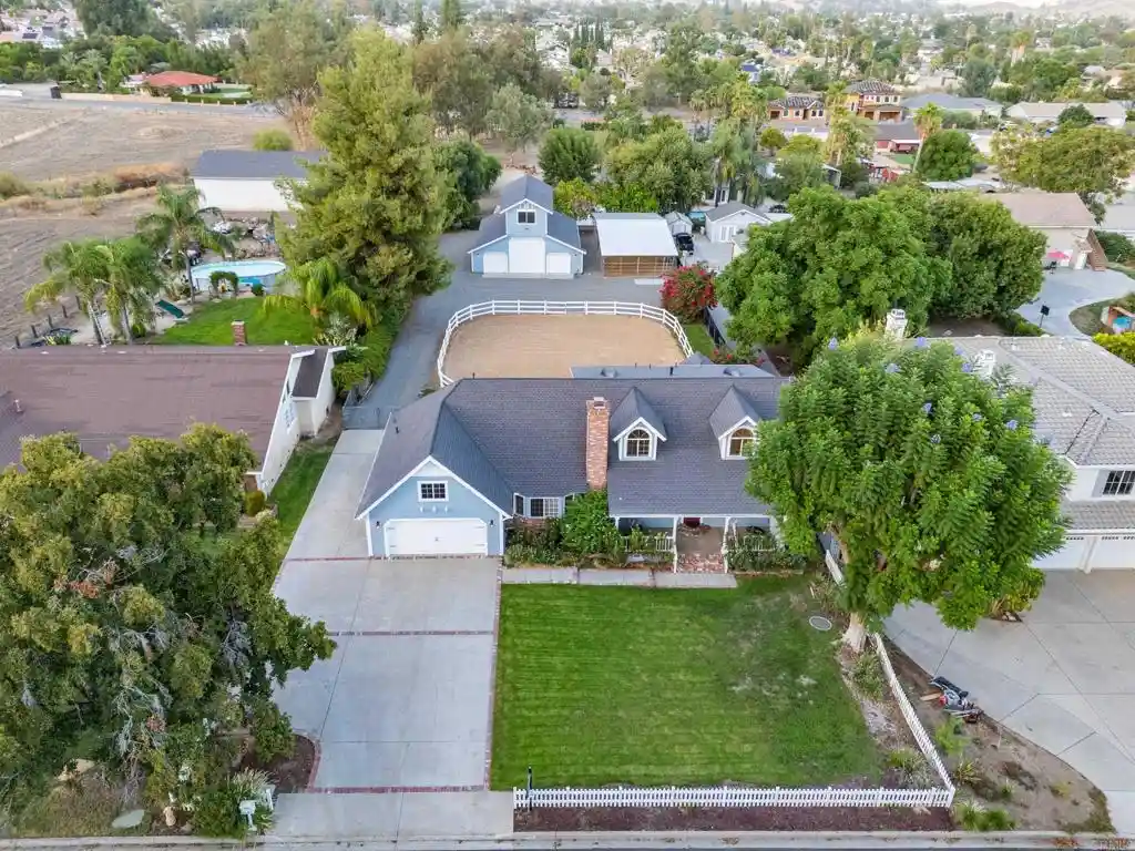 Photo 1 of Single family home for sale at 4126 Crestview Dr, Lake Elsinore, CA 92530 | MLS# PTP2607049 | Listing updated on 2026-10-13