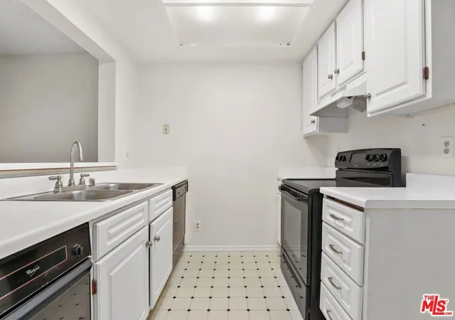 Photo 2 of Condo for sale at 501 Palisades Dr #103, Pacific Palisades, CA 90272 | MLS# 26989609 | Listing updated on 2026-09-25