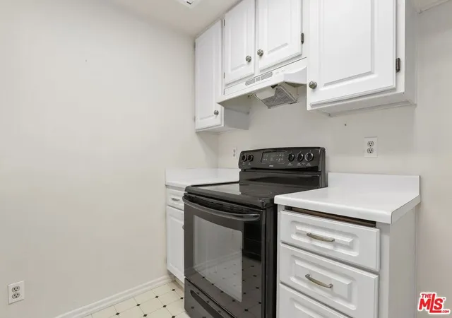 Photo 3 of Condo for sale at 501 Palisades Dr #103, Pacific Palisades, CA 90272 | MLS# 26989609 | Listing updated on 2026-09-25
