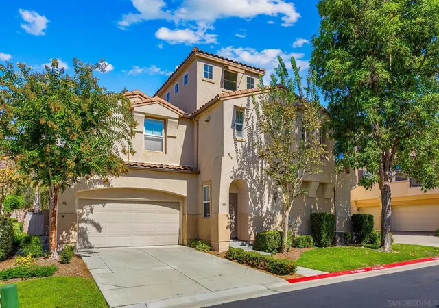 Photo 2 of Townhouse for sale at 977 Pearleaf Ct, San Marcos, CA 92078 | MLS# 260022785SD | Listing updated on 2026-10-05