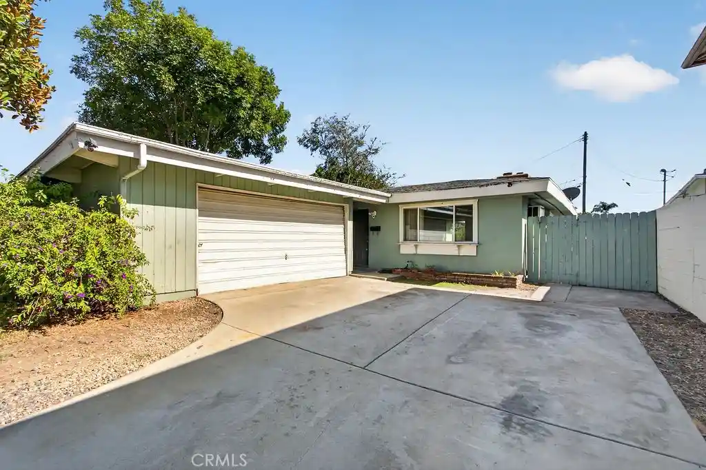 Photo 1 of Sale Pending at 2006 Nutwood Ave, Fullerton, CA 92831 | MLS# PW26200064 | Listing updated on 2026-10-14