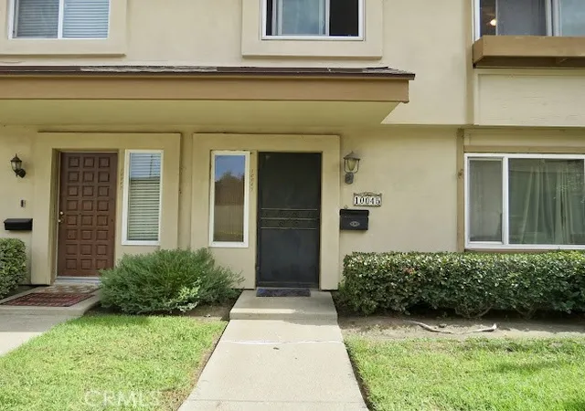 Photo 2 of Townhouse for sale at 10045 Karmont, South Gate, CA 90280 | MLS# MB26203340 | Listing updated on 2026-10-10