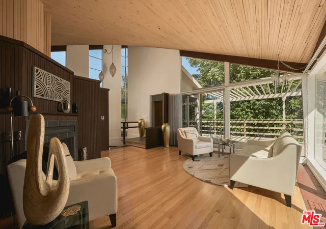 Photo 1 of Single family home for sale at 395 Loma Media Rd, Santa Barbara, CA 93103 | MLS# 26989689 | Listing updated on 2026-09-17