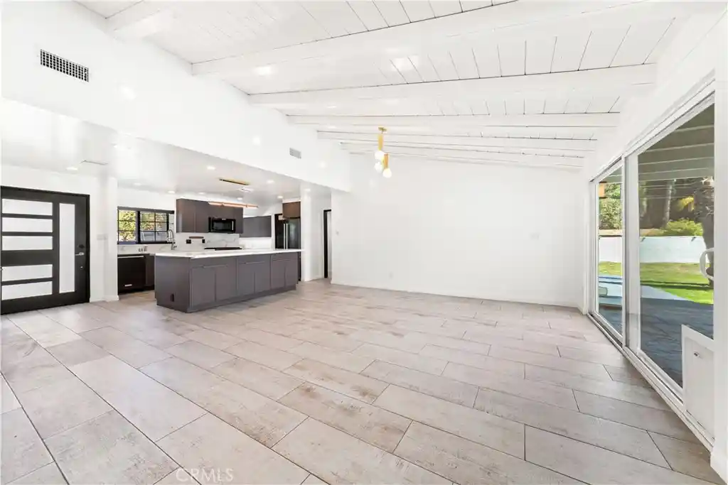 Photo 1 of Single family home for sale at 17600 Stare St, Northridge, CA 91325 | MLS# SR26203235 | Listing updated on 2026-10-31