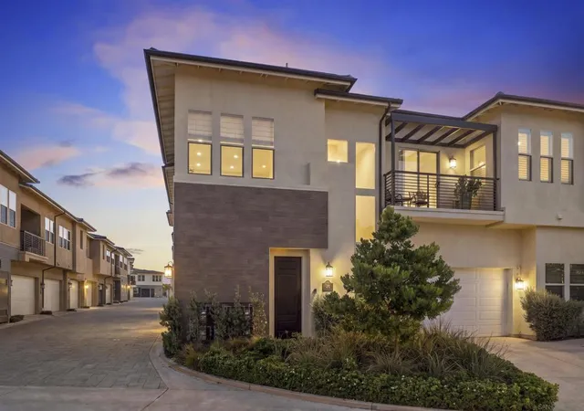 Photo 2 of Townhouse for sale at 16750 Coyote Bush Dr #21, San Diego, CA 92127 | MLS# 260022801SD | Listing updated on 2026-10-09