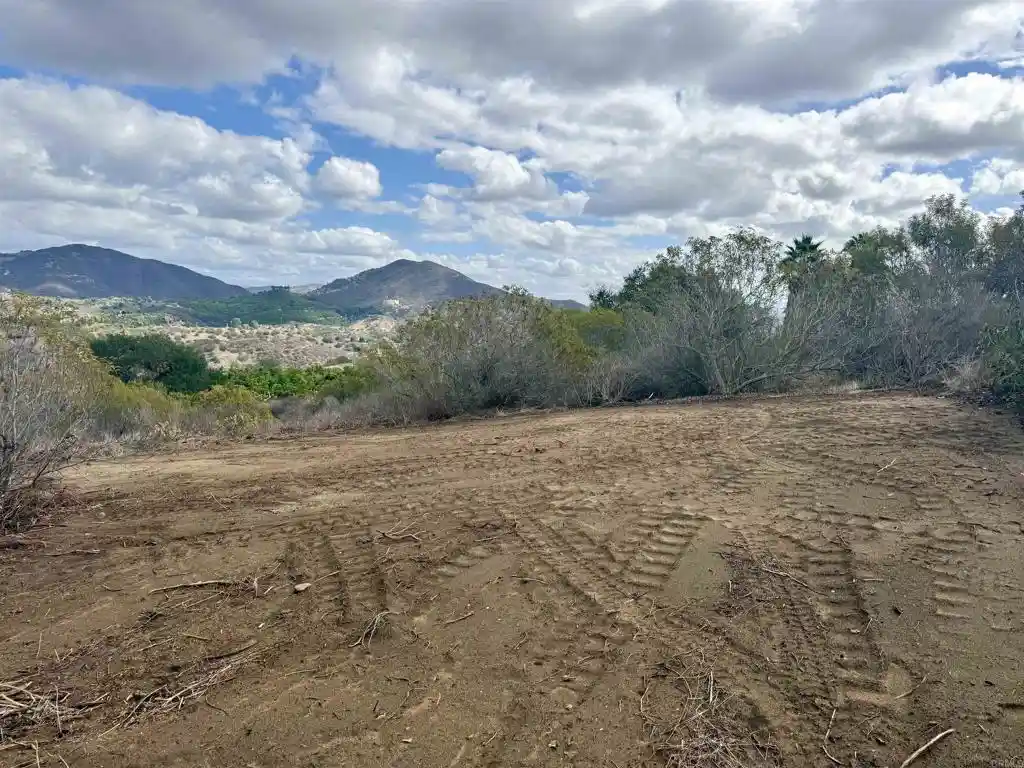 Land for sale at Mission Ridge Ln 21, Fallbrook, CA 92028 | MLS# NDP2608724