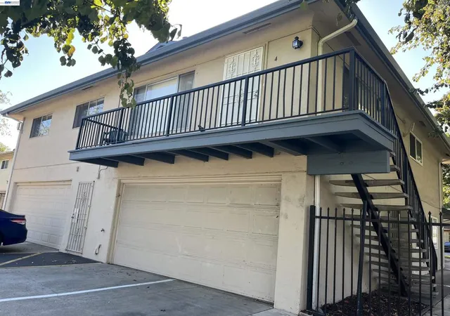 Photo 1 of Condo for sale at 2101 Lemontree Way #4, Antioch, CA 94509 | MLS# 41148608 | Listing updated on 2026-10-01