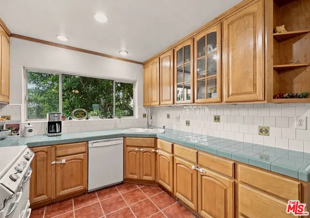 Photo 2 of Condo for sale at 3166 S Sepulveda Blvd #6, Los Angeles, CA 90034 | MLS# 26989391 | Listing updated on 2026-09-25