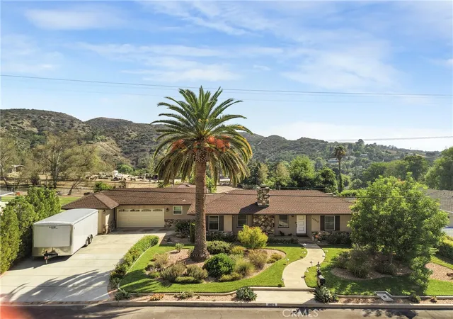 Single family home for sale at 10070 Barling St, Sunland, CA 91040 | MLS# SR26203514 | Listing updated on 2026-10-05