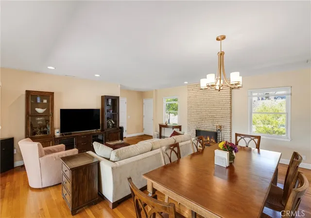 Photo 2 of Single family home for sale at 10070 Barling St, Sunland, CA 91040 | MLS# SR26203514 | Listing updated on 2026-10-05