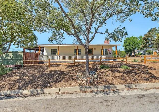 Photo 1 of Sale Pending at 321 N Cataract, San Dimas, CA 91773 | MLS# CV26201811 | Listing updated on 2026-10-05