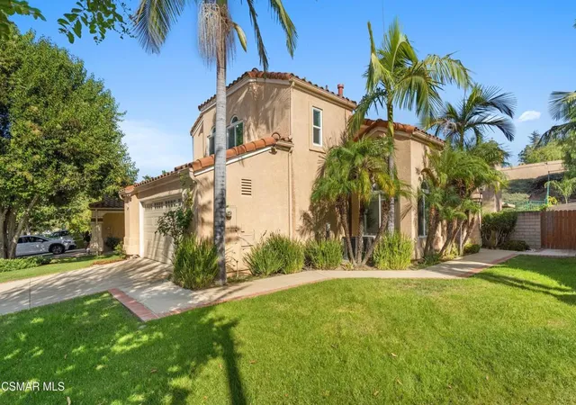 Photo 3 of Single family home for sale at 672 Brademas Ct, Simi Valley, CA 93065 | MLS# 226004447 | Listing updated on 2026-10-10