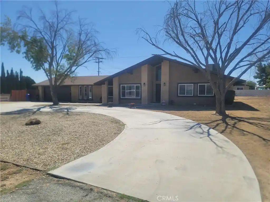 Photo 1 of Single family home for sale at 20061 Seneca, Apple Valley, CA 92307 | MLS# HD26204030 | Listing updated on 2026-10-14