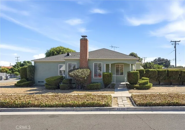 Photo 2 of Single family home for sale at 4264 Sanborn Ave, Lynwood, CA 90262 | MLS# OC26203956 | Listing updated on 2026-09-19
